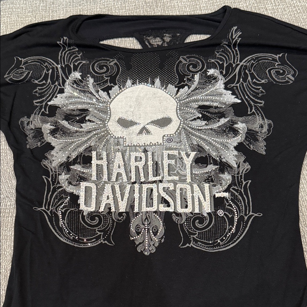 Harley-Davidson Women's Black and Silver Skull Tee